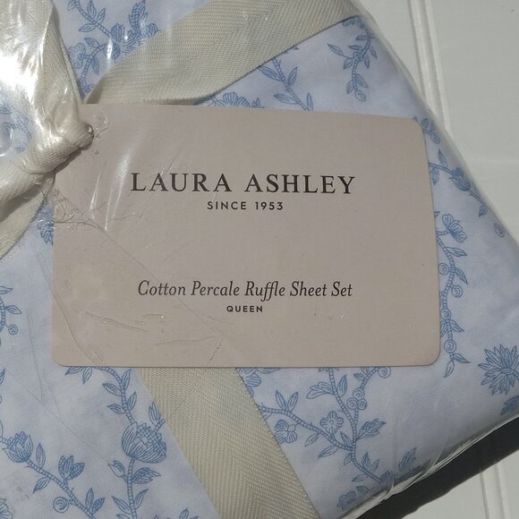 LAURA ASHLEY Queen Sheet Set White Victoria Blue Floral Percale Cotton Ruffled - Picture 7 of 11